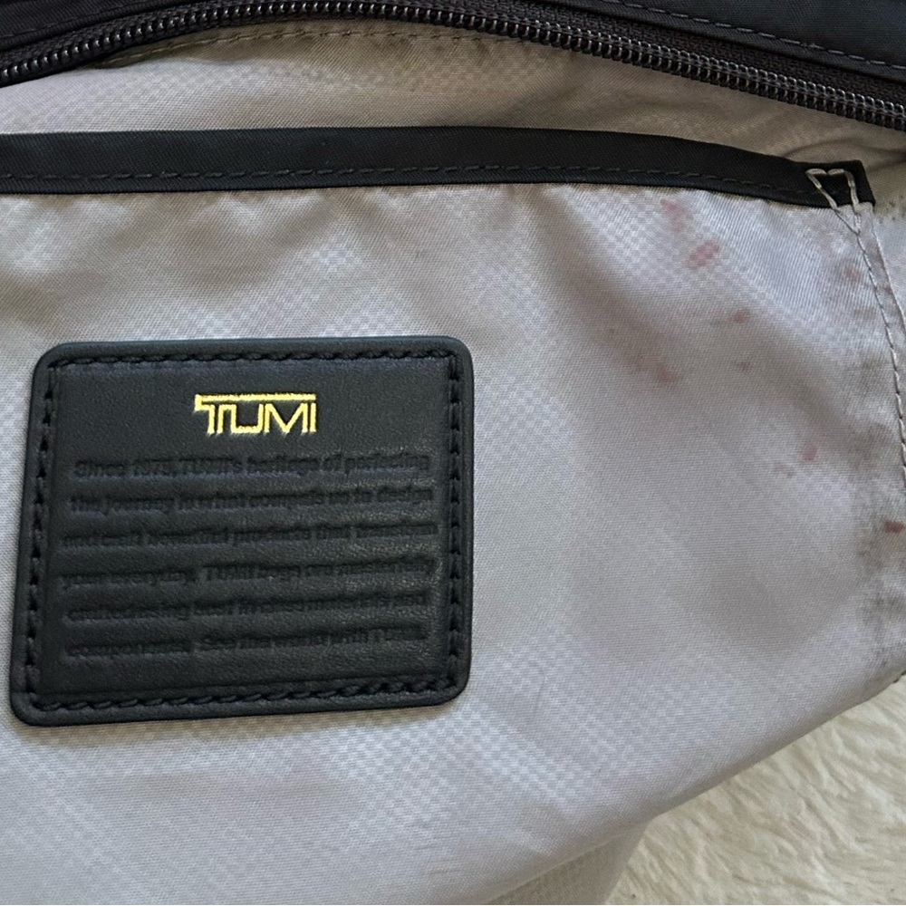 Tumi Voyageur Canton Crossbody bag - Picture 15 of 16